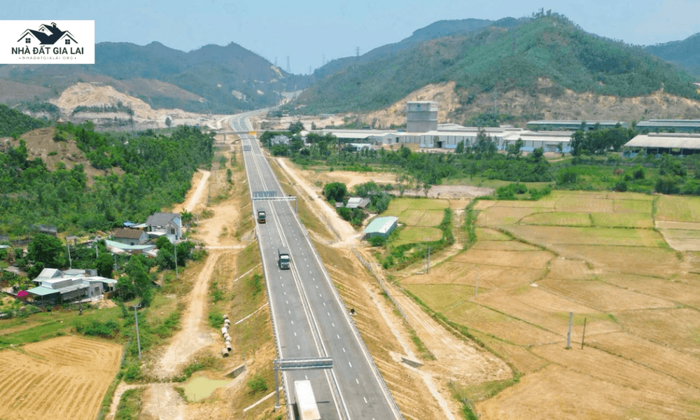 Thông xe cao tốc Bắc - Nam qua địa bàn Gia Lai đúng “giờ vàng” phục vụ người dân